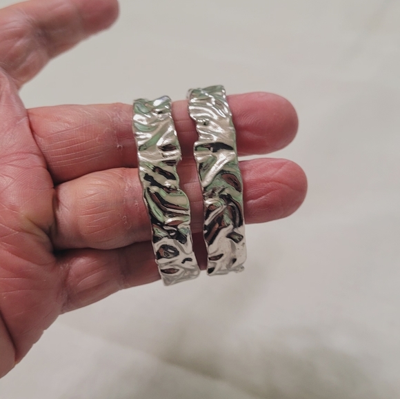 Vintage Used Silverstone Hoop Earrings - Picture 3 of 3